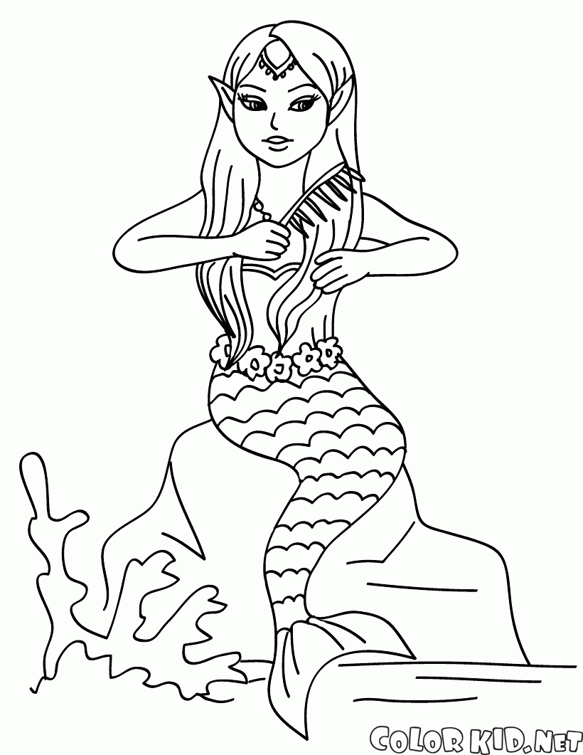 Mermaid peigner ses cheveux