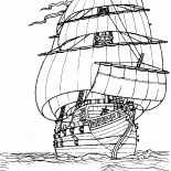 Un navire en mer