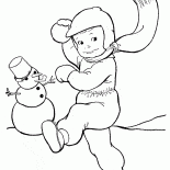 Boy jette une boule de neige