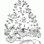 Animaux sentait endormi près de larbre de Noël